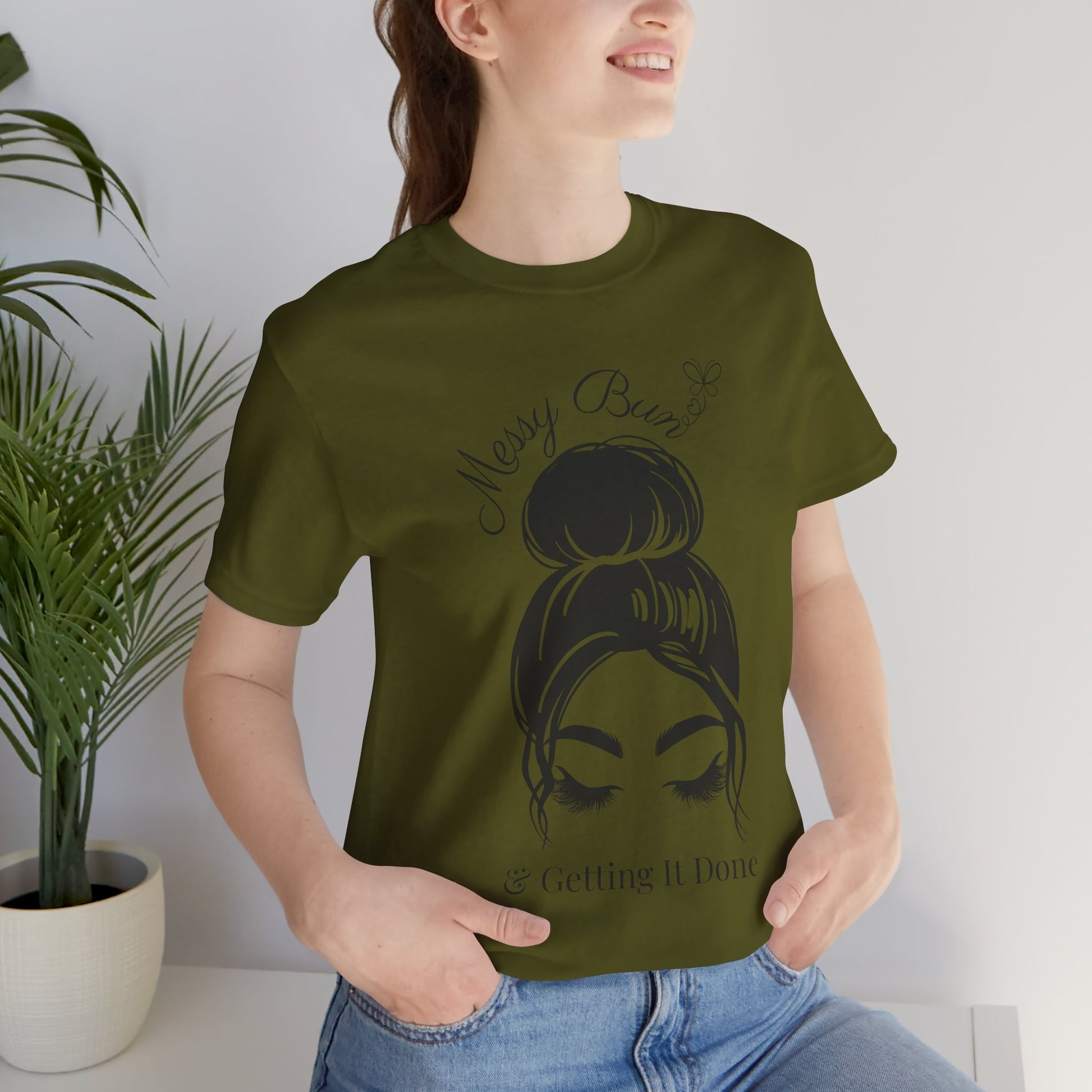 Messy Bun & Getting It Done Graphic Tee - Pearl & Wings